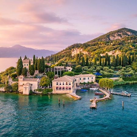 Appartamento Casa Vacanze Spiaggia D'Oro Дезенцано-дель-Гарда Экстерьер фото