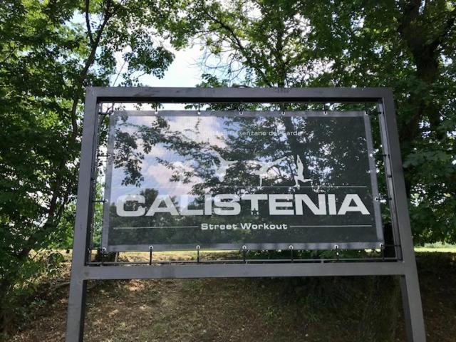 Appartamento Casa Vacanze Spiaggia D'Oro Дезенцано-дель-Гарда Экстерьер фото